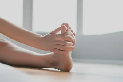 가볍게 스트레칭하는 손