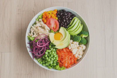 건강한 식단 관리를 위한 신선한 샐러드