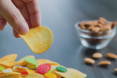 기초대사량 개선 시 피해야 할 흔한 실수들을 나타내는 이미지