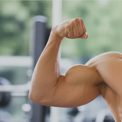 건강한 근육량을 통해 활력과 자신감을 되찾는 모습