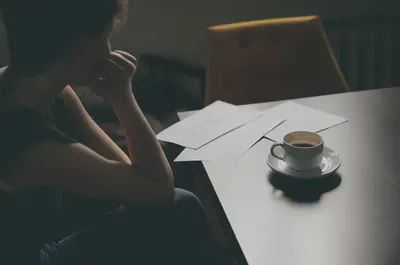 불면증의 근본 원인인 스트레스와 불안