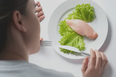 기초대사량 감소를 유발하는 흔한 식단 실수