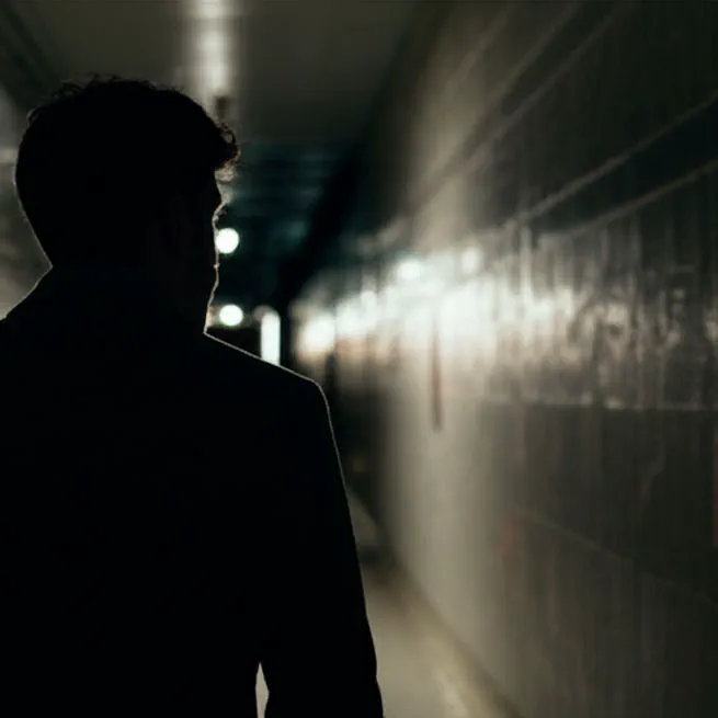 편집증 뜻, 단순히 의심하는 게 아니라 뇌가 보내는 신호일 수 있다 (정신과 의사들이 알려주지 않는 사실)