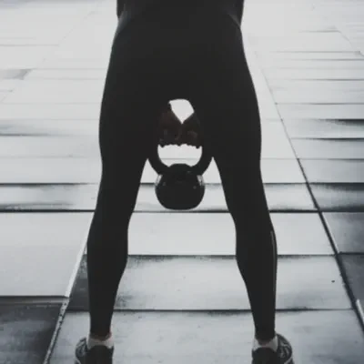 케틀벨 스윙의 정점: 완벽한 자세